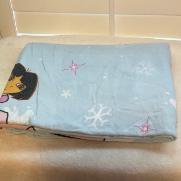 Children's Blue Character Bedding Sheet - Picture 2 of 5